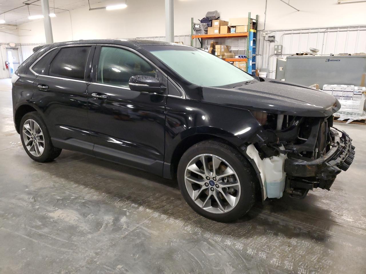 2018 Ford Edge Titanium - Image 4