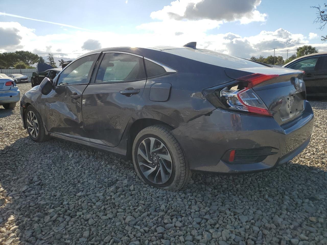 2018 Honda Civic Ex - Фото 2