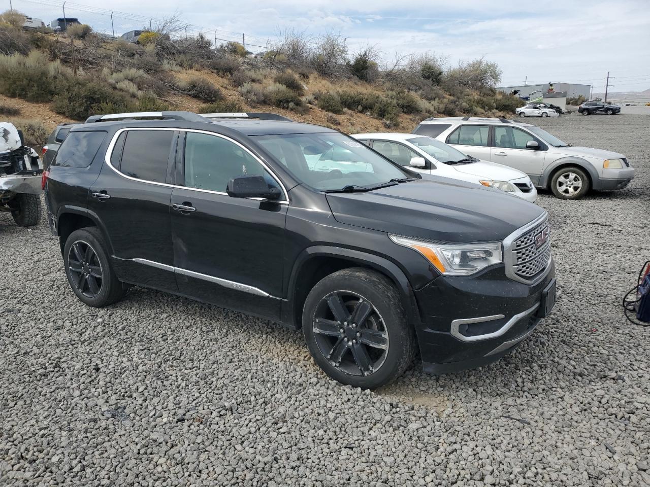 2017 GMC Acadia Denali - Фото 4