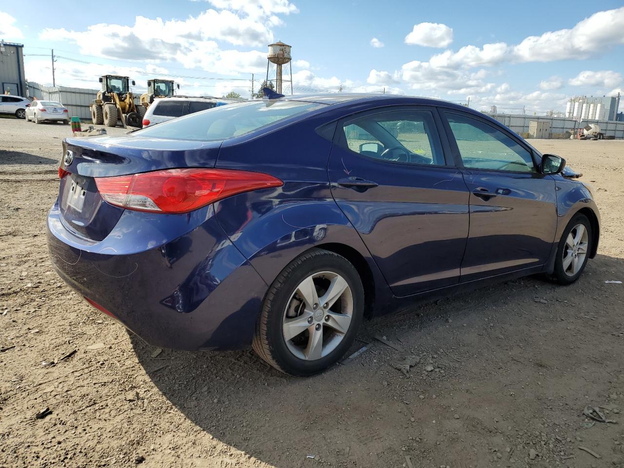 2013 Hyundai Elantra Gls - Фото 3