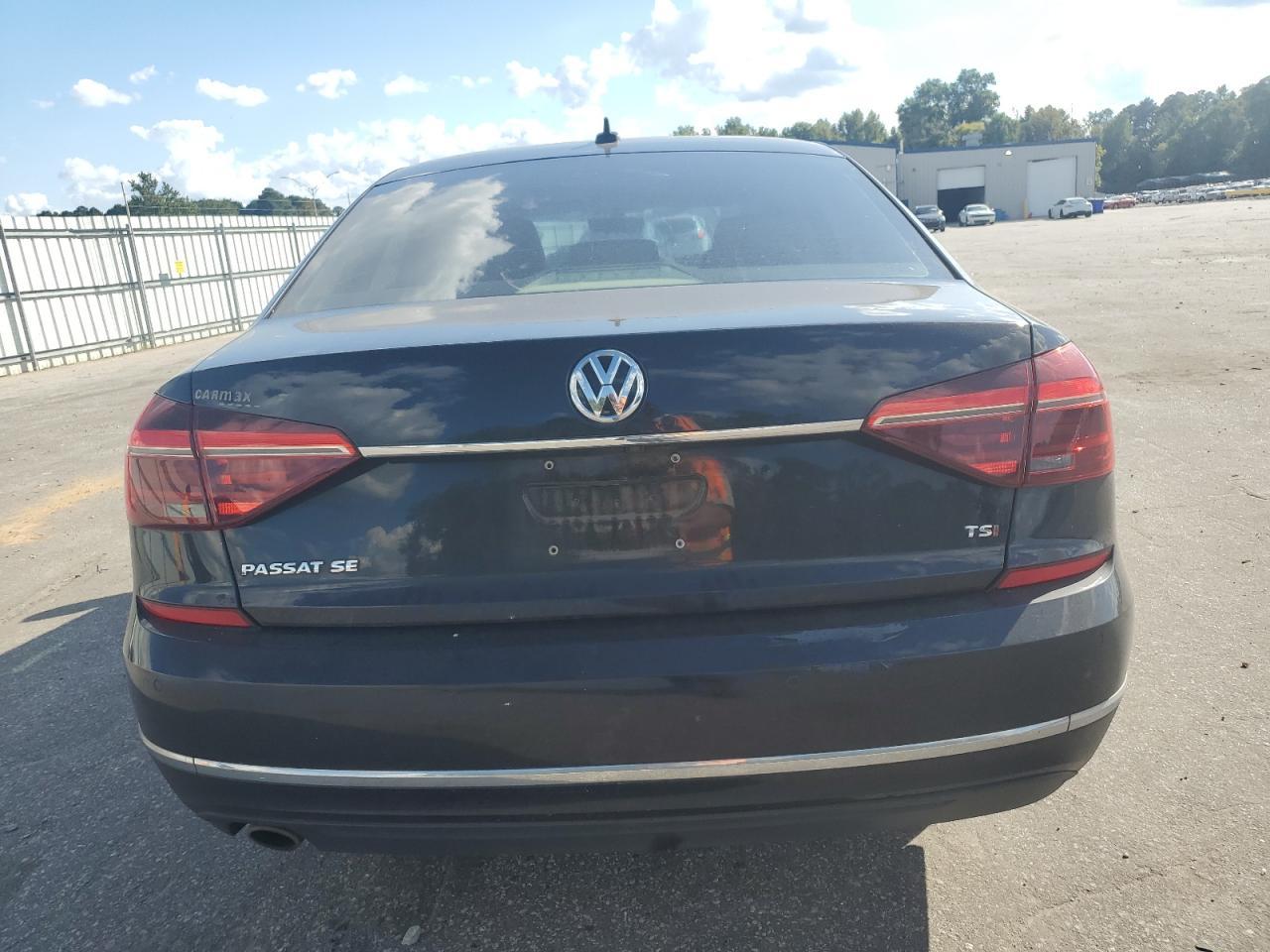 2018 Volkswagen Passat Se - Фото 6