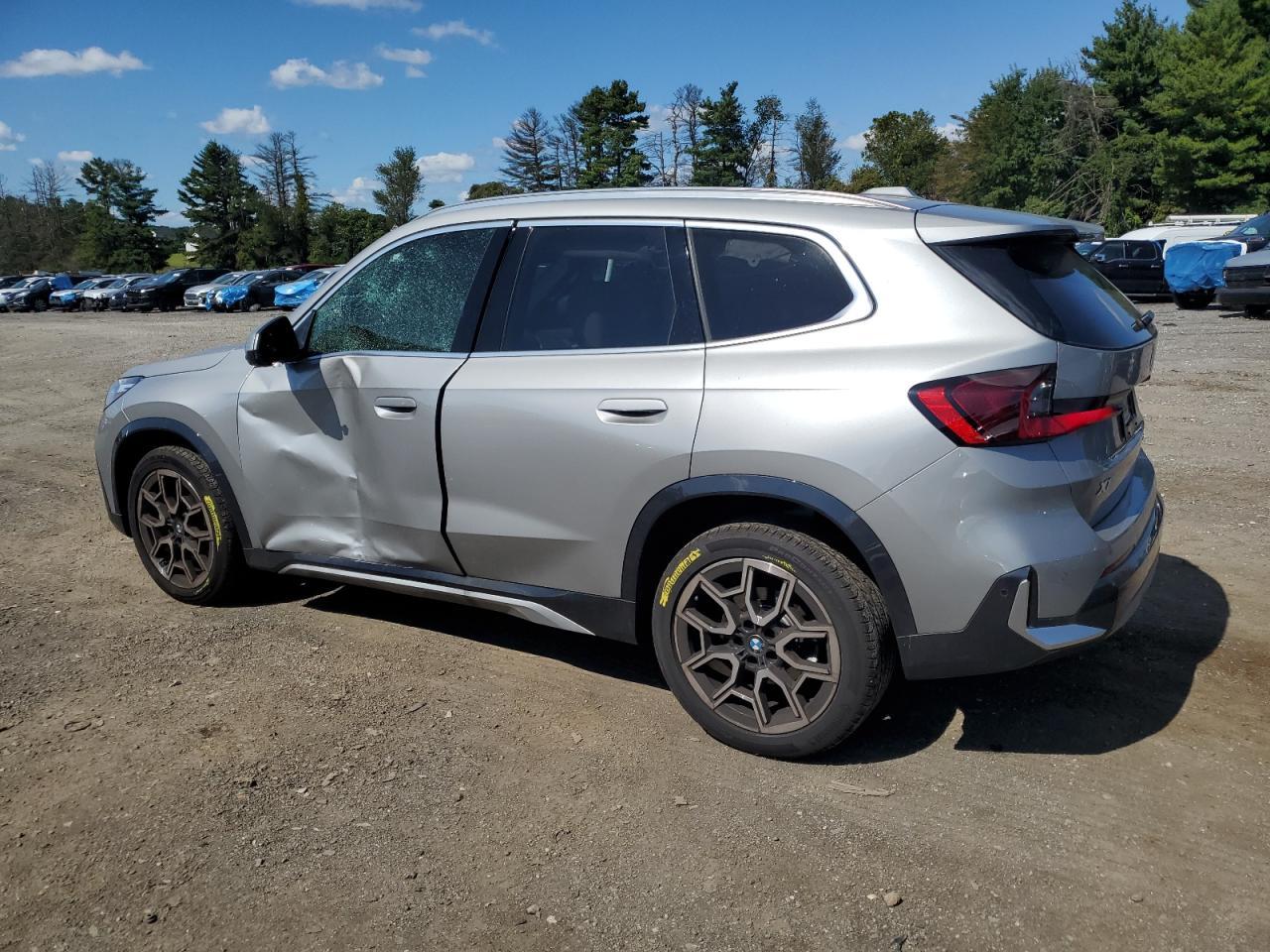 2025 BMW X1 xDrive28I - Image 2