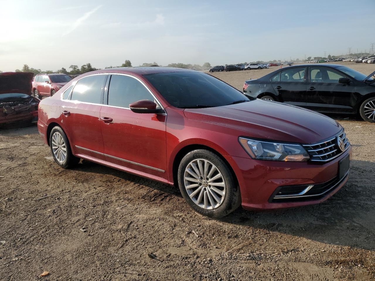 2017 Volkswagen Passat Se - Фото 4