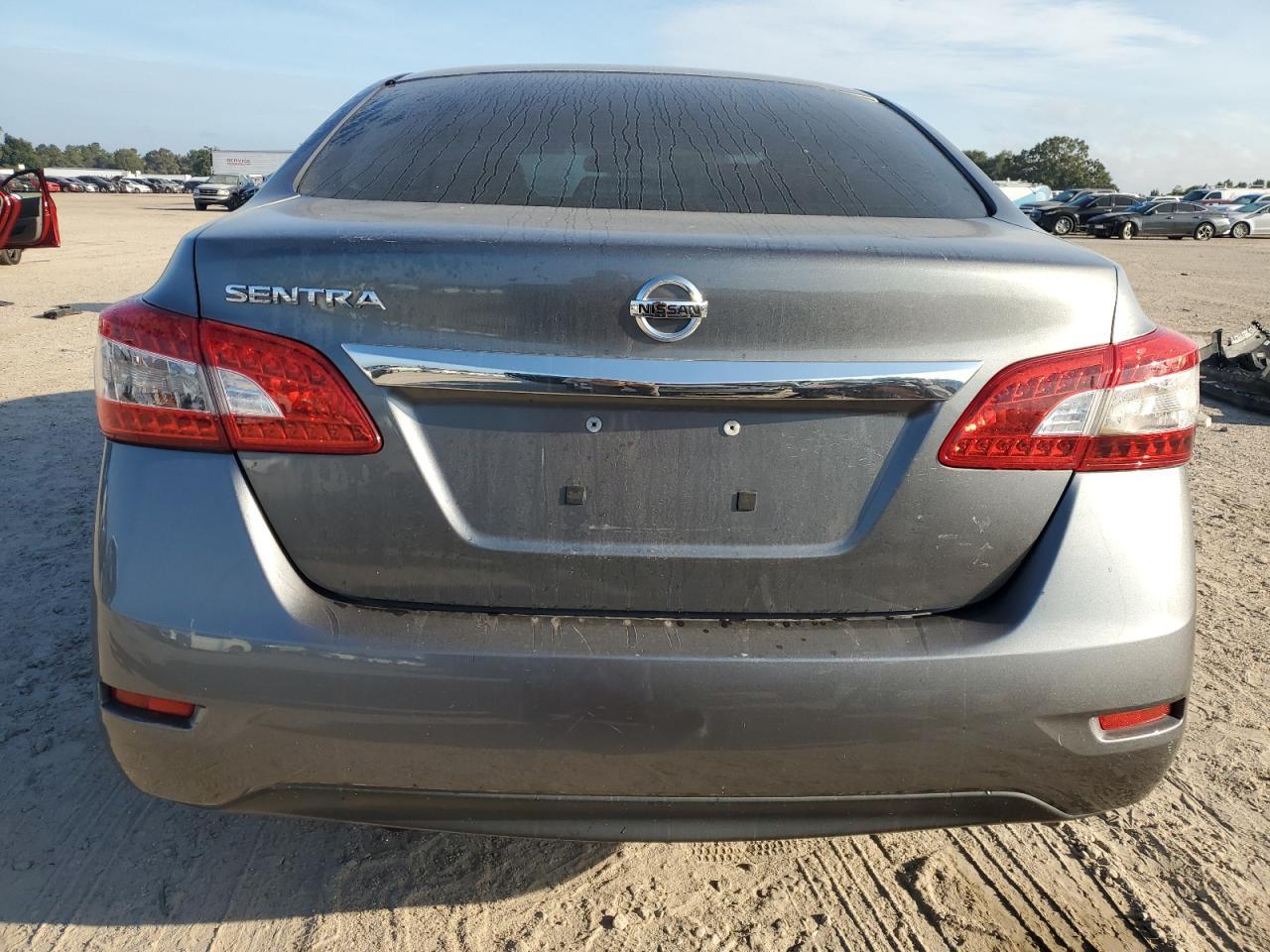 2015 Nissan Sentra S - Image 6