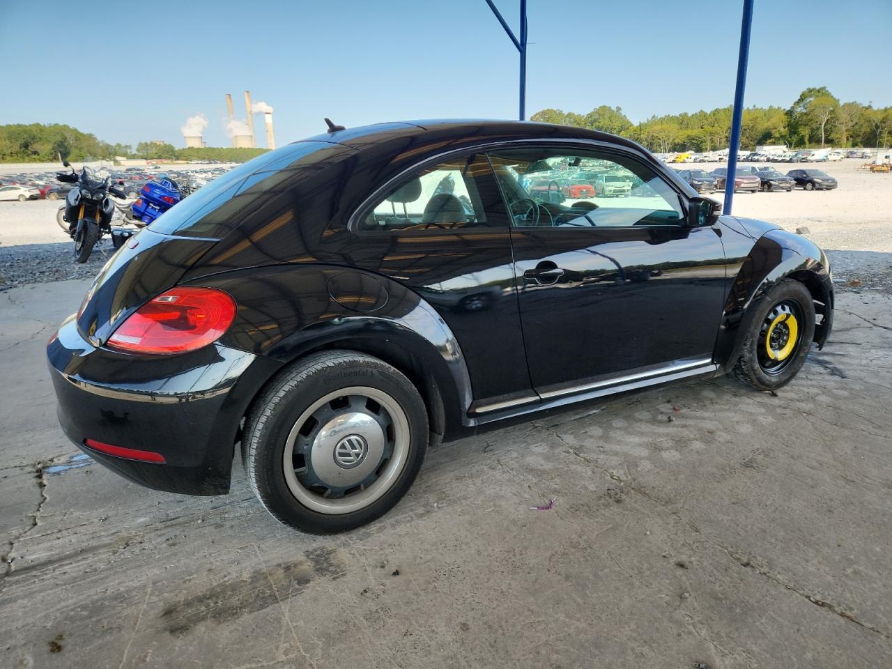 2012 Volkswagen Beetle - Фото 3