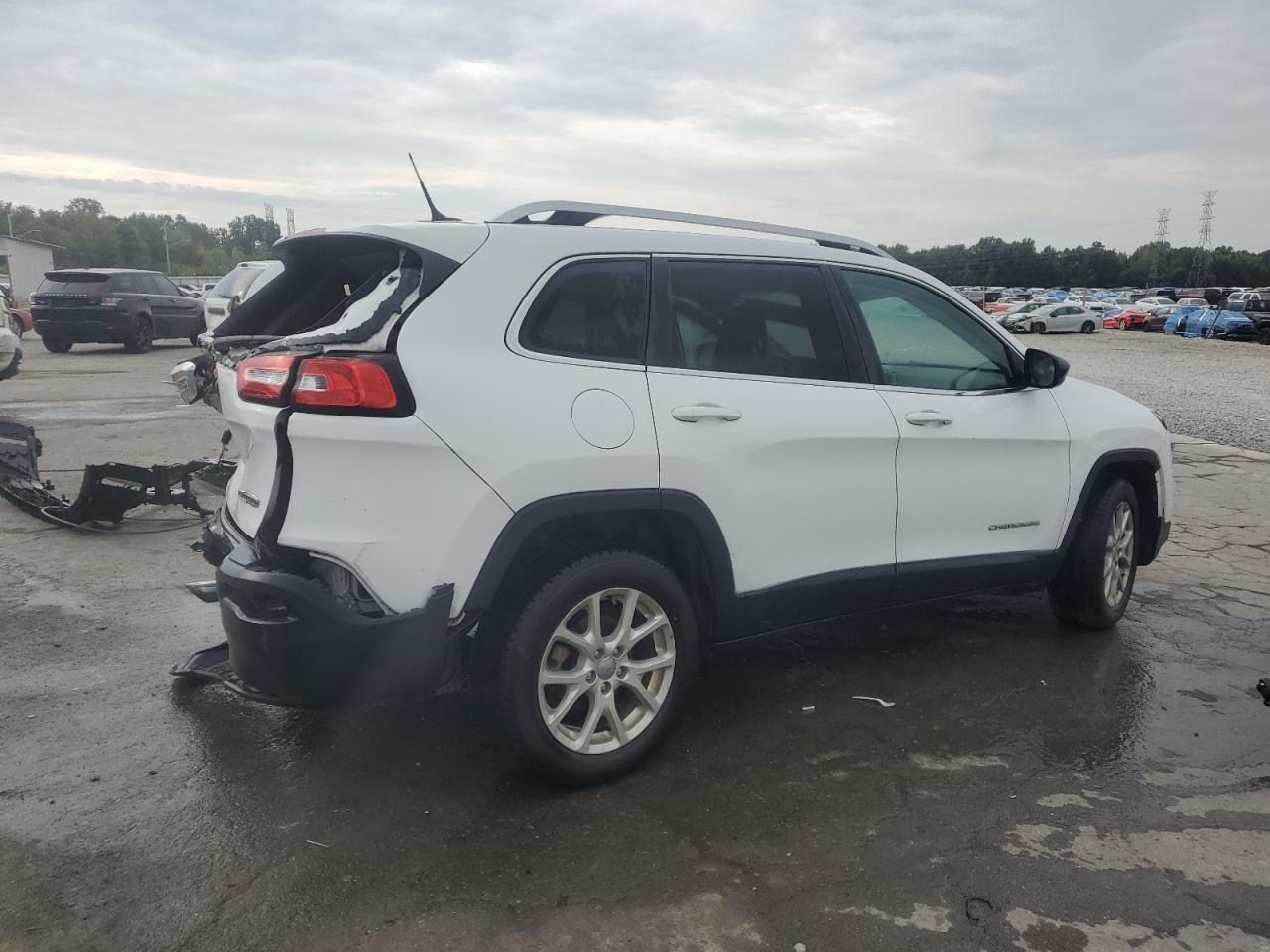 2017 Jeep Cherokee Latitude - Фото 3