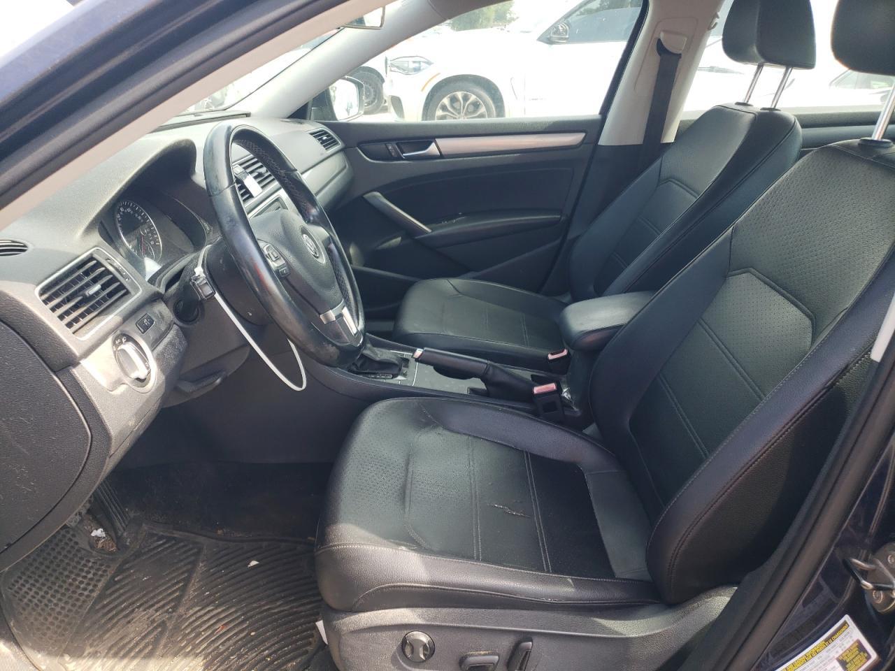 2014 Volkswagen Passat S - Image 7