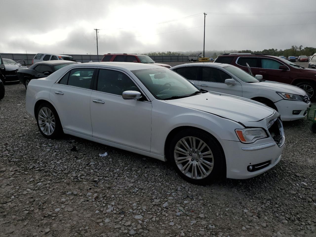2012 Chrysler 300 Limited - Фото 4