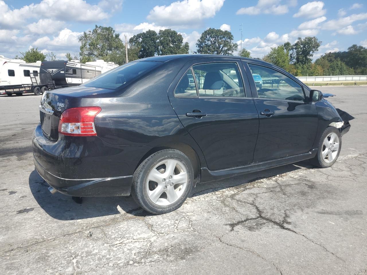 2008 Toyota Yaris - Фото 3