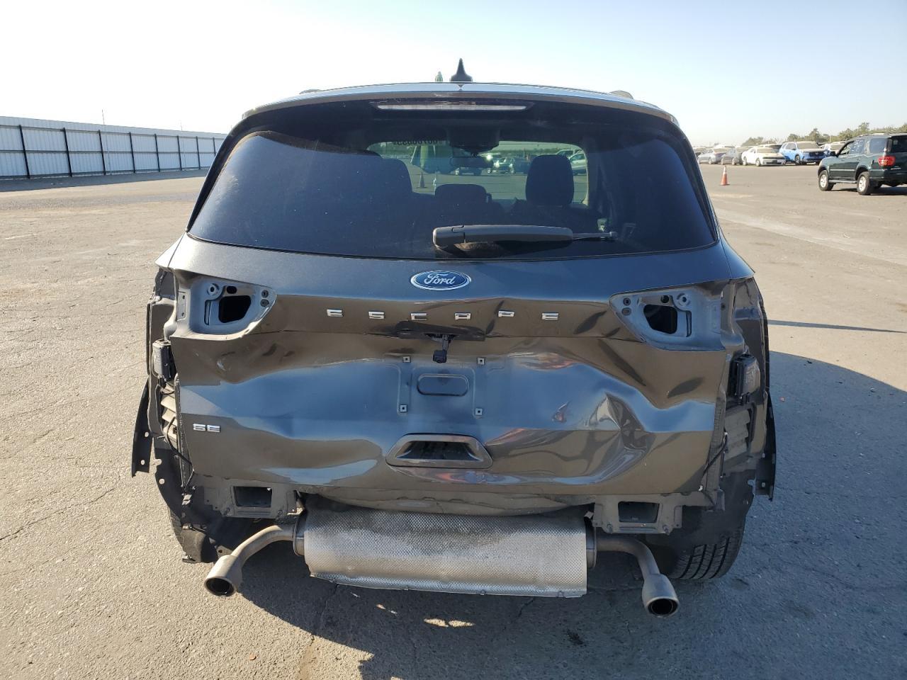 2020 Ford Escape Se - Фото 6