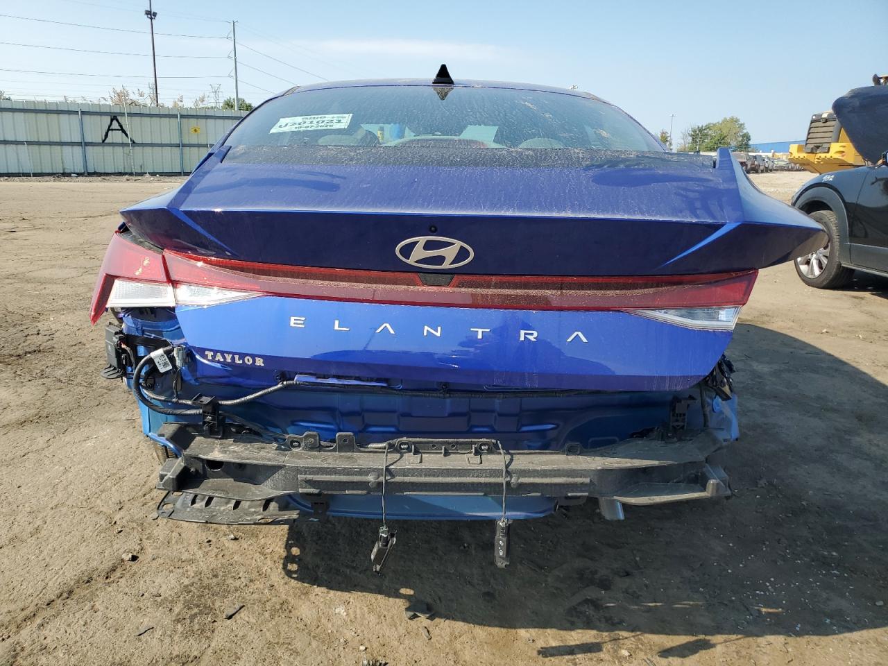 2025 Hyundai Elantra Se - Фото 6