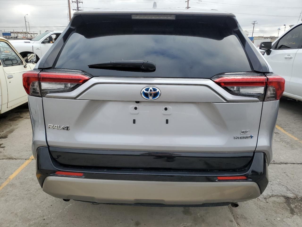 2023 Toyota Rav4 Se - Фото 6