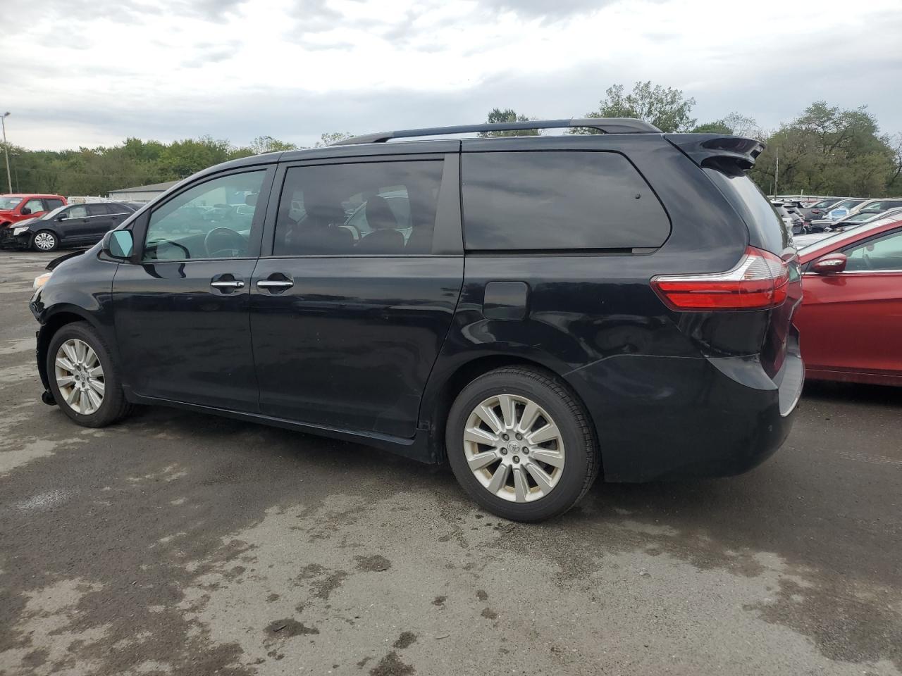 2015 Toyota Sienna Xle - Фото 2
