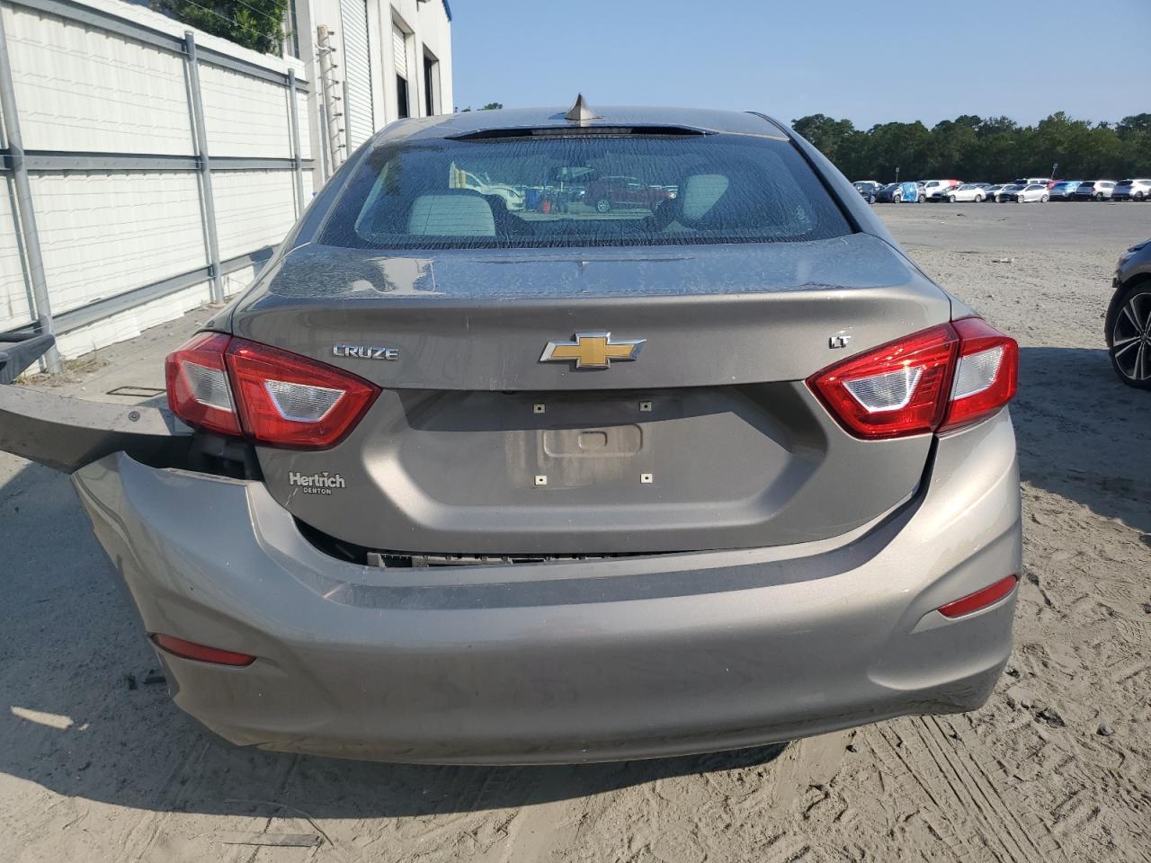 2019 Chevrolet Cruze Lt - Image 6