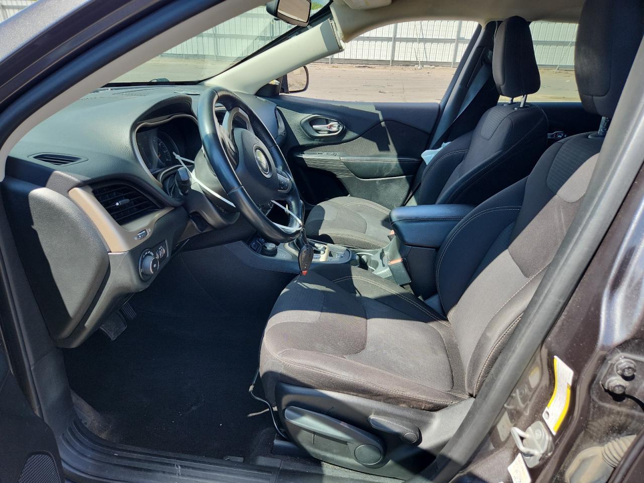 2015 Jeep Cherokee Latitude - Фото 7
