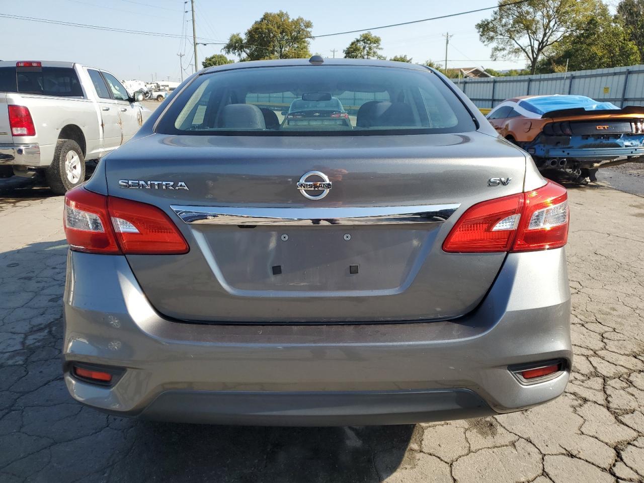 2016 Nissan Sentra S - Фото 6
