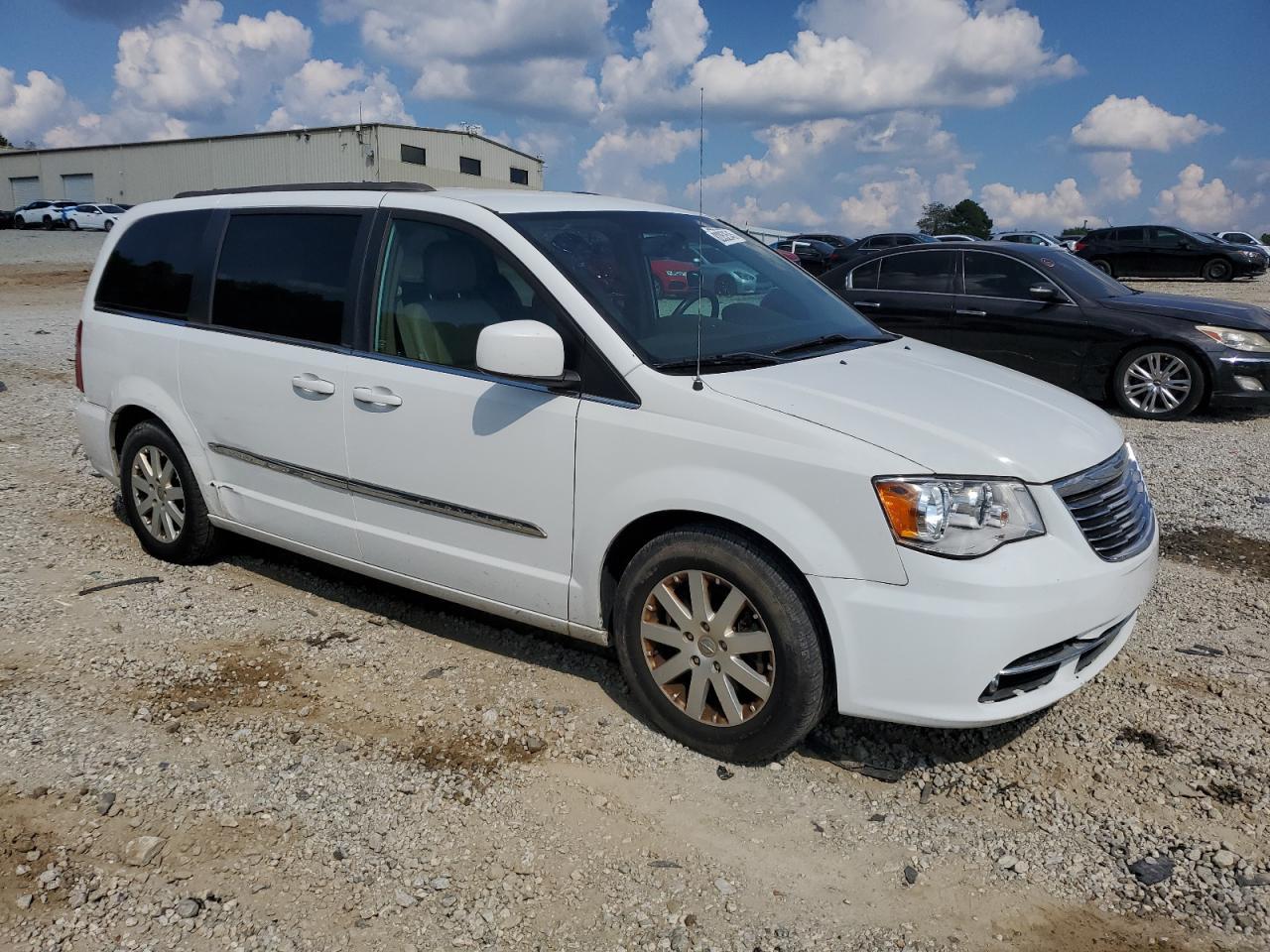 2014 Chrysler Town & Country Touring - Фото 4