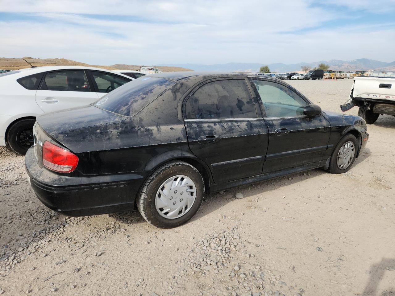 2004 Hyundai Sonata - Image 3