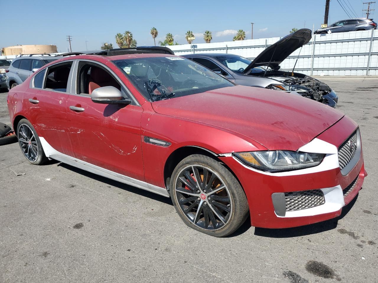 2018 Jaguar Xe S - Фото 4