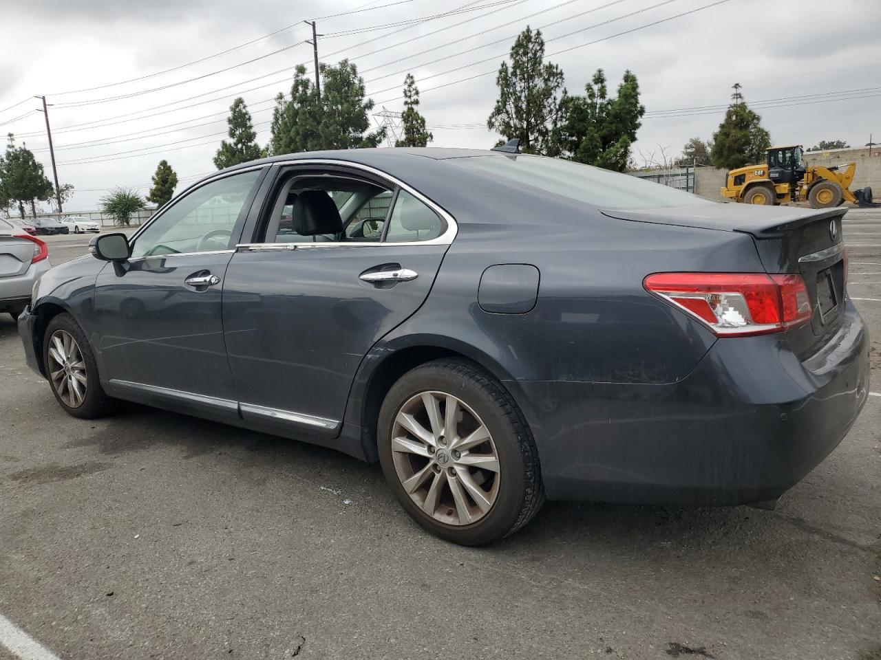 2011 Lexus Es 350 - Фото 2