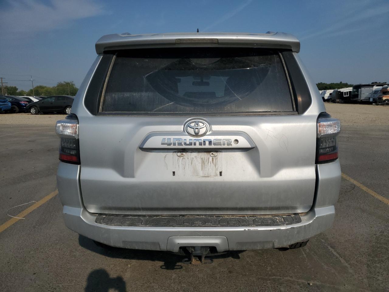 2018 Toyota 4Runner Sr5/Sr5 Premium - Image 6