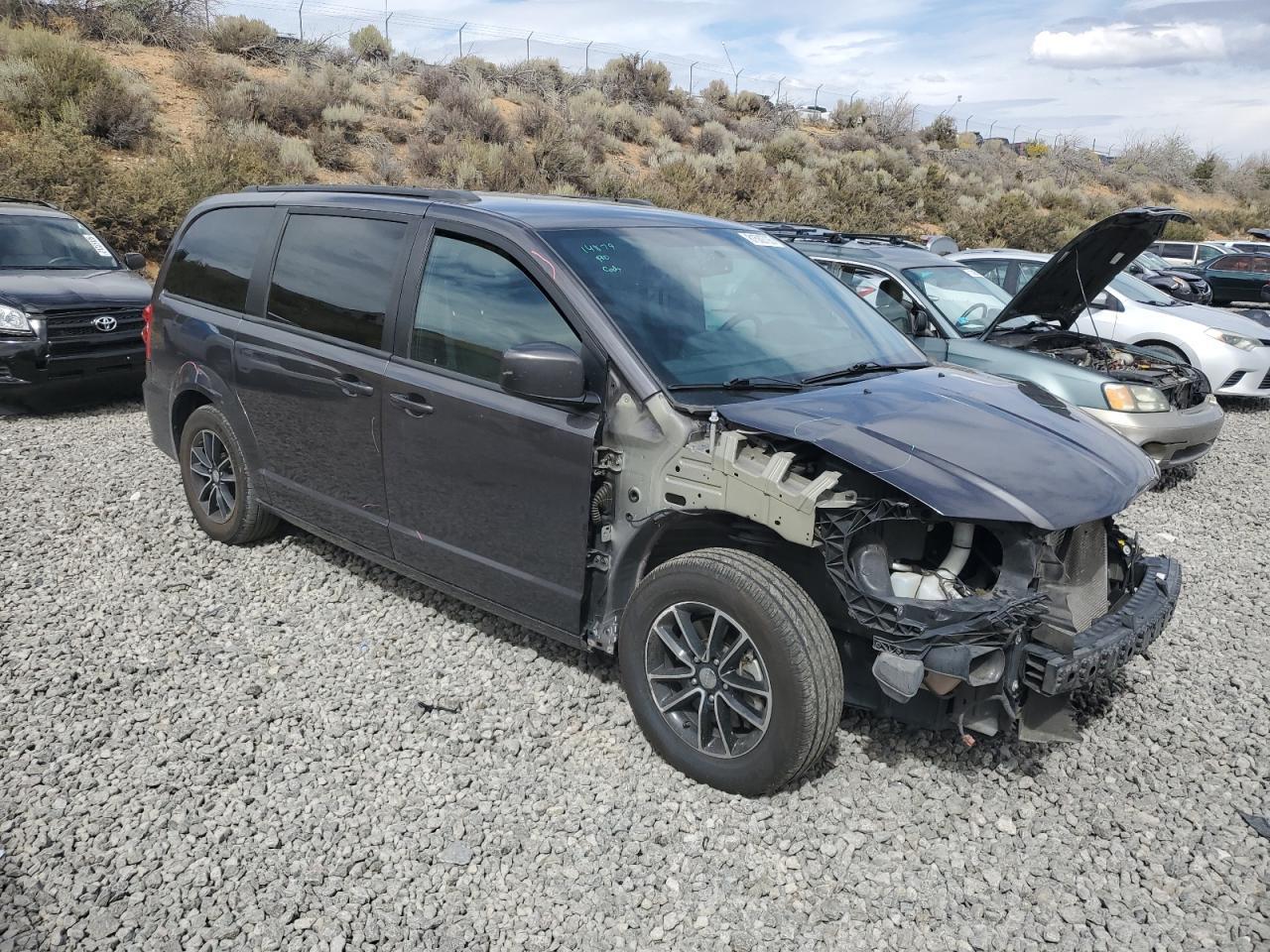 2018 Dodge Grand Caravan Gt - Image 4