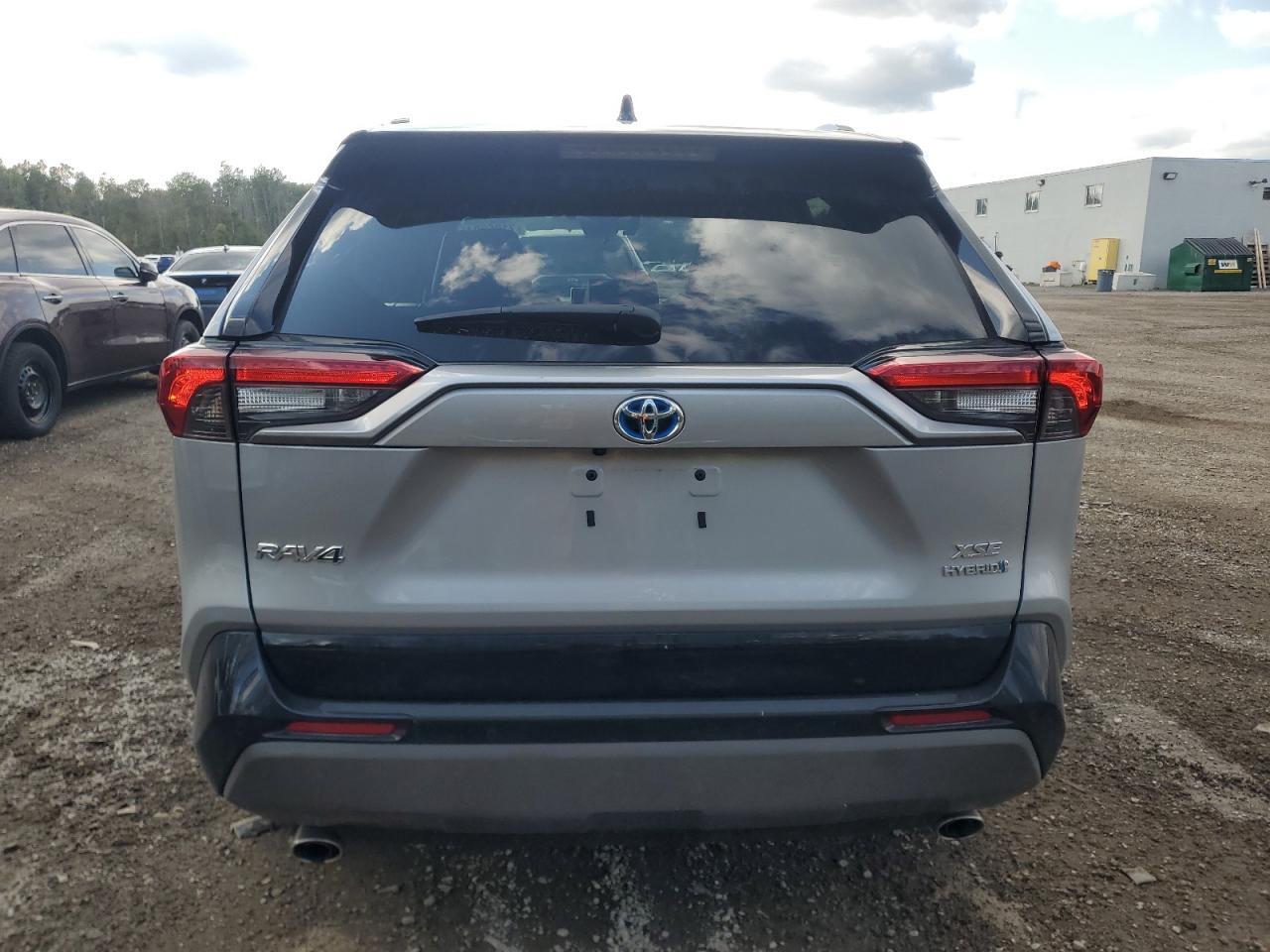 2021 Toyota Rav4 Xle - Image 6