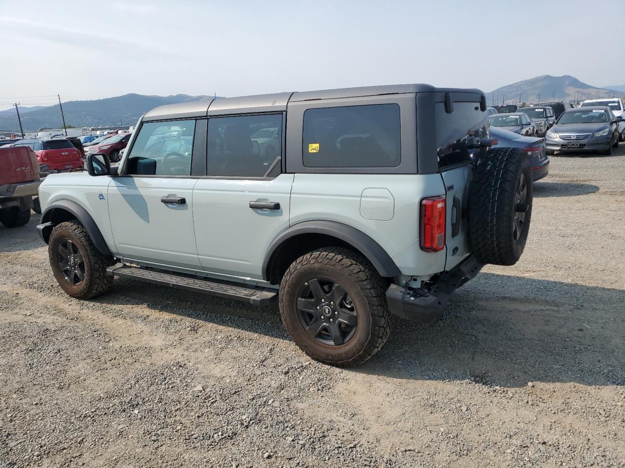 2024 Ford Bronco Black Diamond - Фото 2
