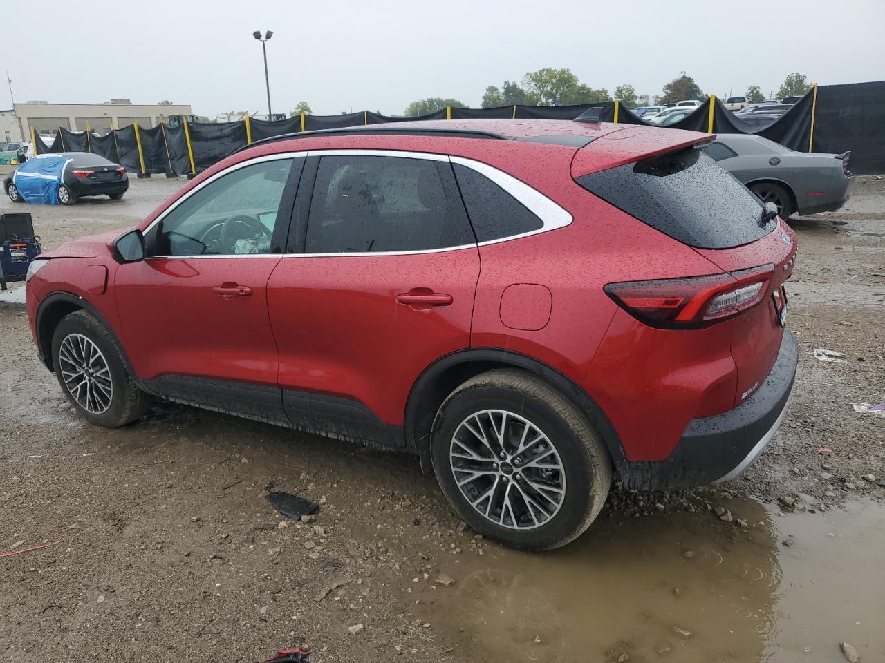 2025 Ford Escape - Фото 2