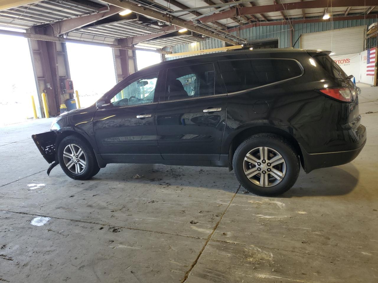 2016 Chevrolet Traverse Lt - Image 2