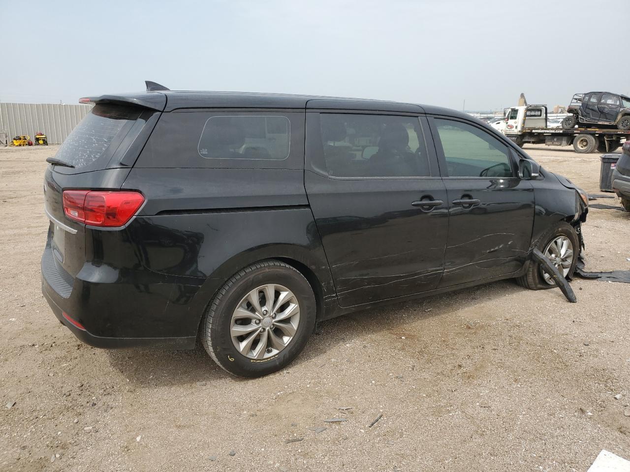 2020 Kia Sedona L - Фото 3