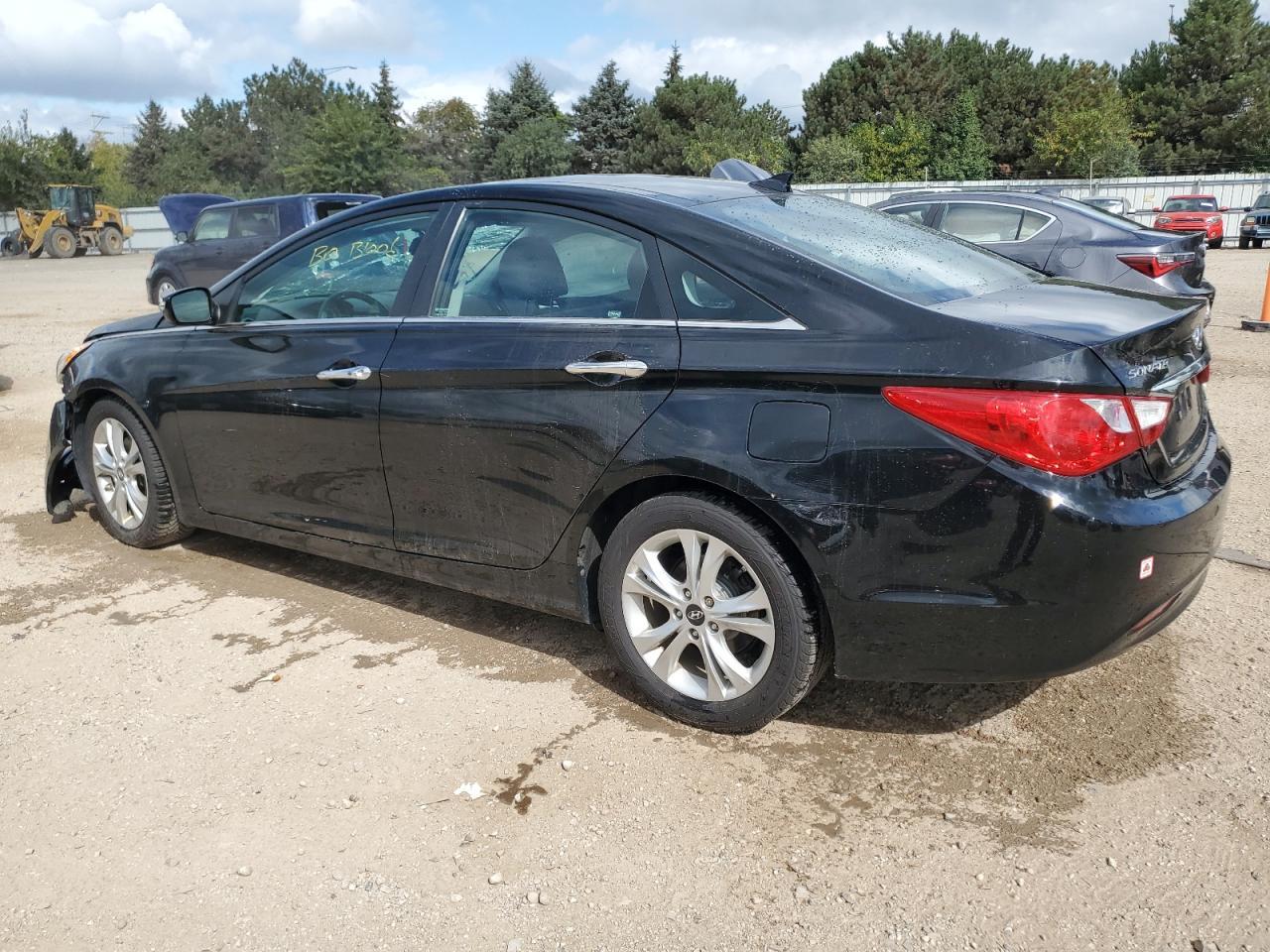 2012 Hyundai Sonata Se - Image 2