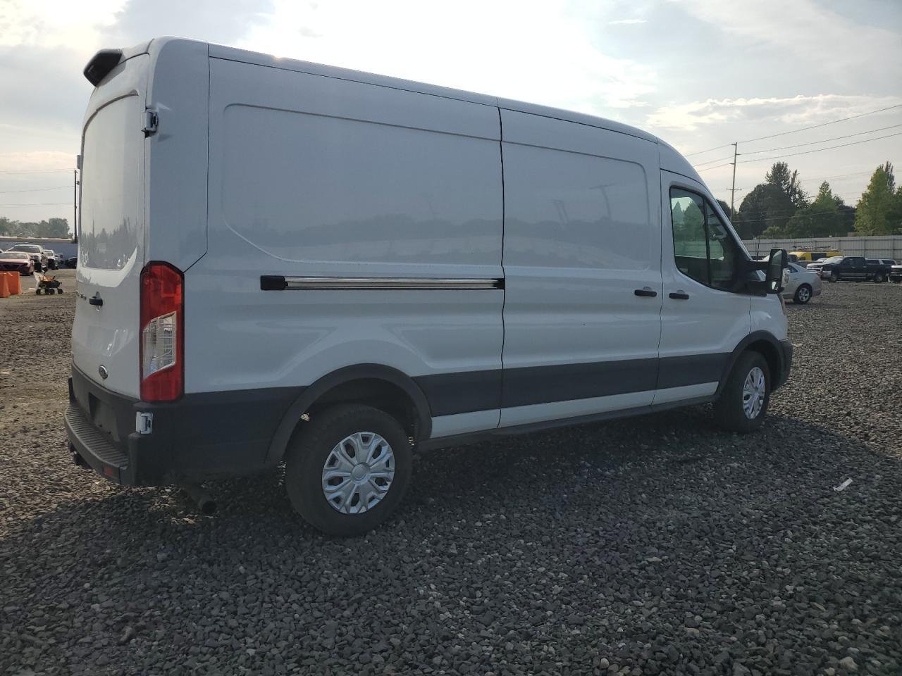 2023 Ford Transit T-250 - Фото 3