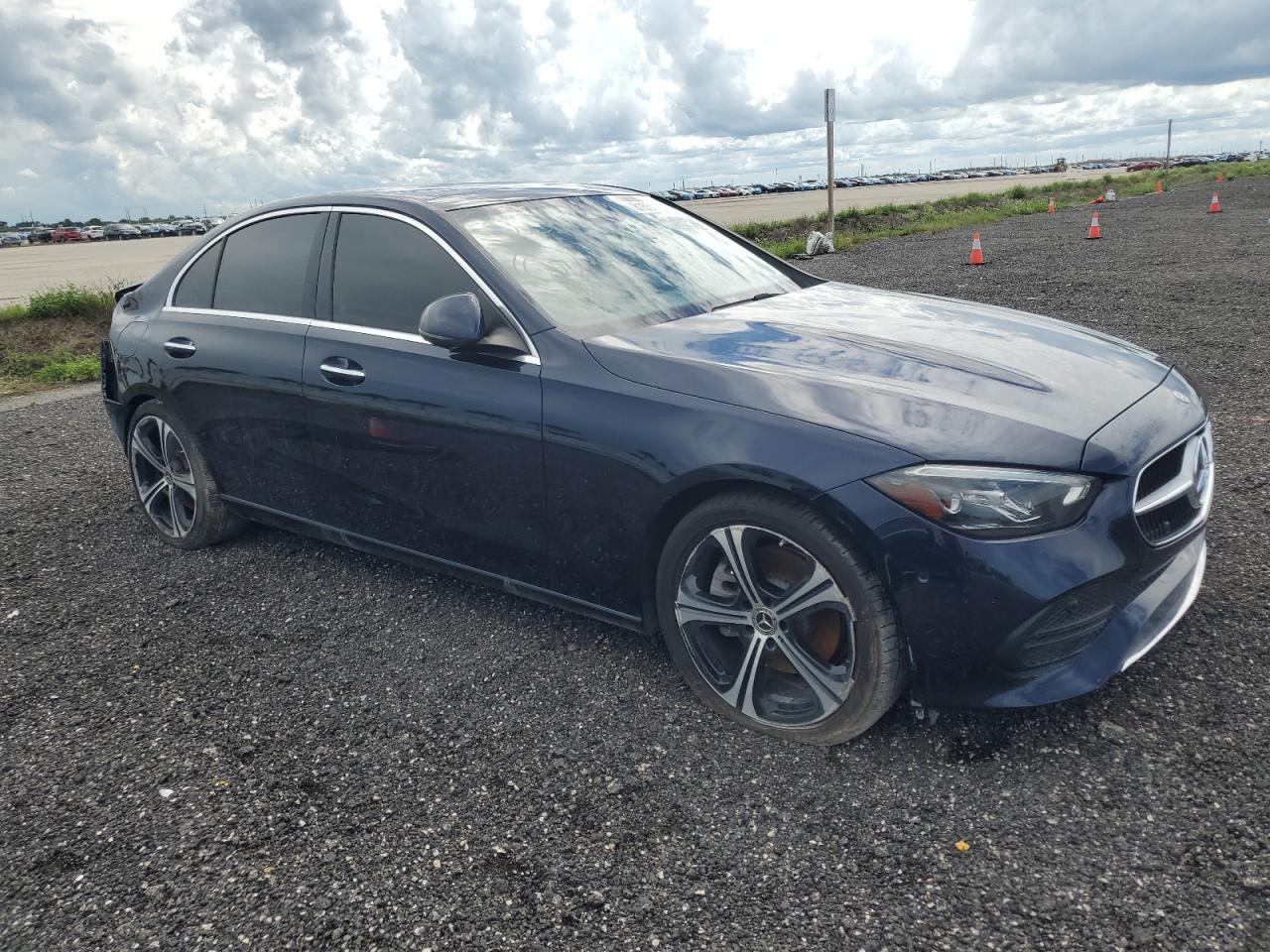 2022 Mercedes-Benz C 300 - Фото 4