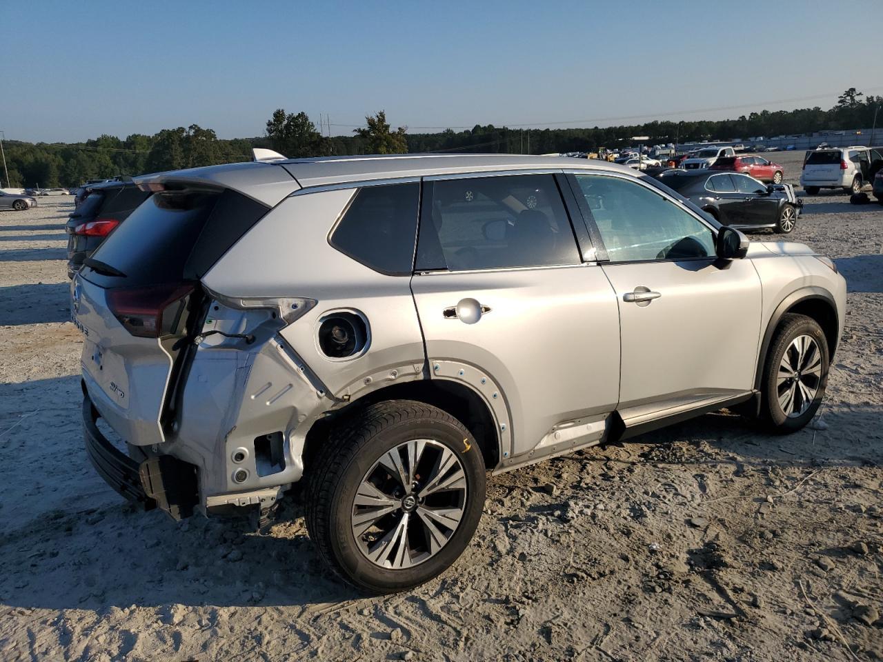 2021 Nissan Rogue Sv - Фото 3