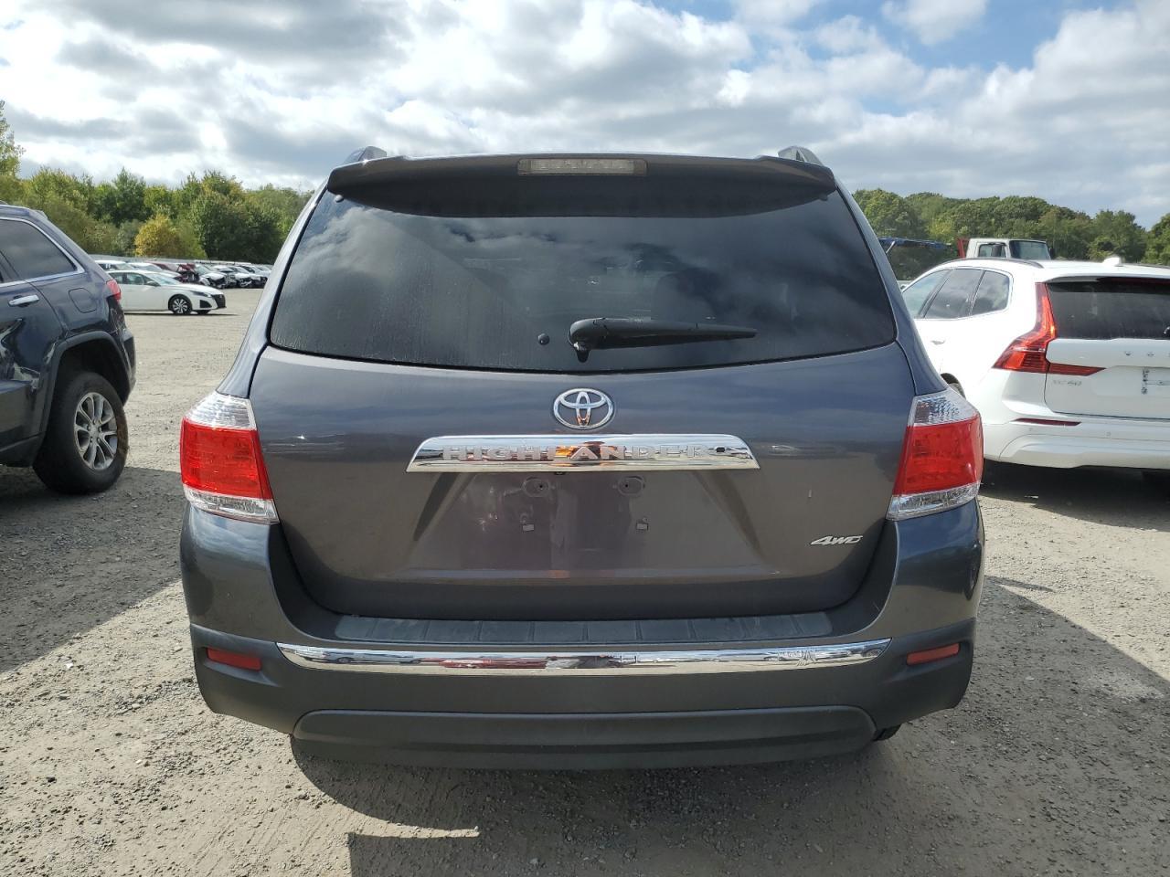 2012 Toyota Highlander Limited - Фото 6
