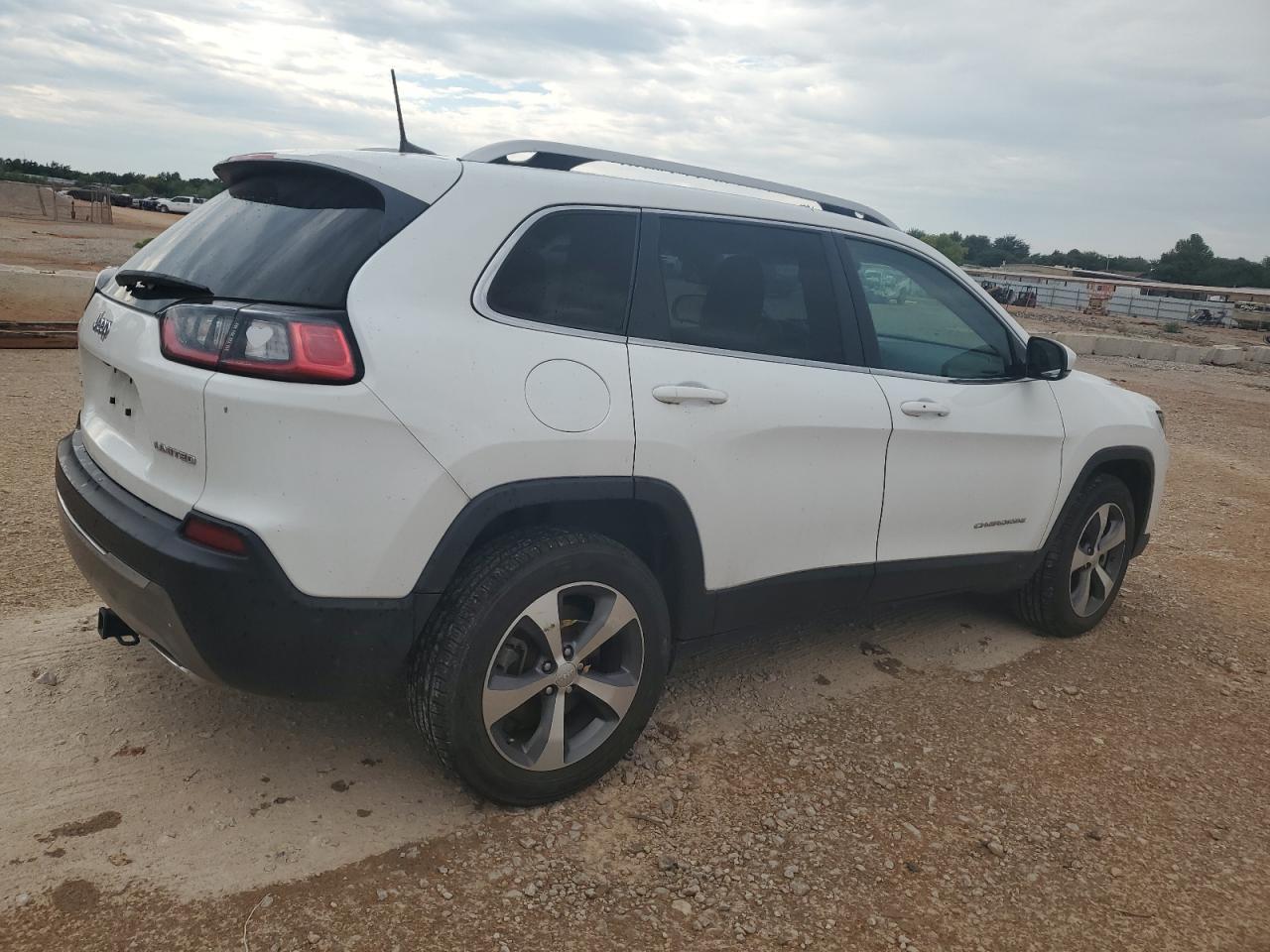 2021 Jeep Cherokee Limited - Image 3