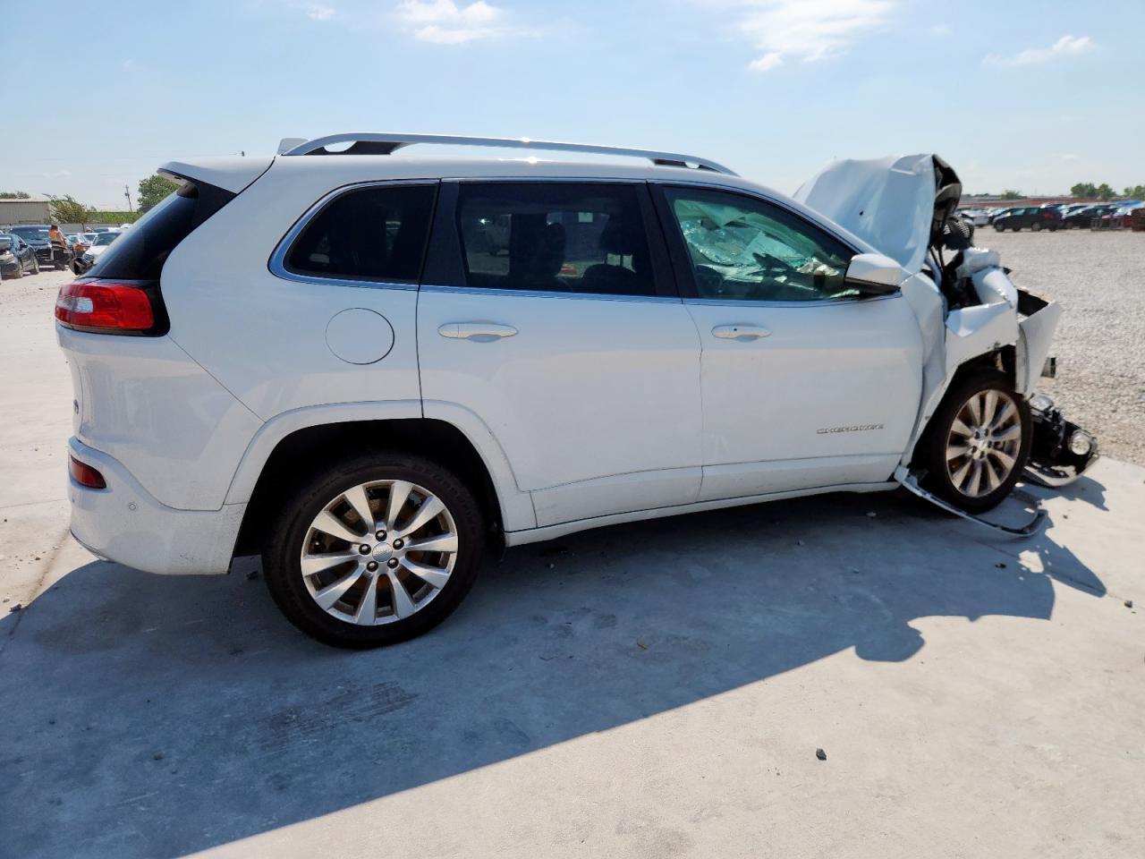 2017 Jeep Cherokee Overland - Фото 3