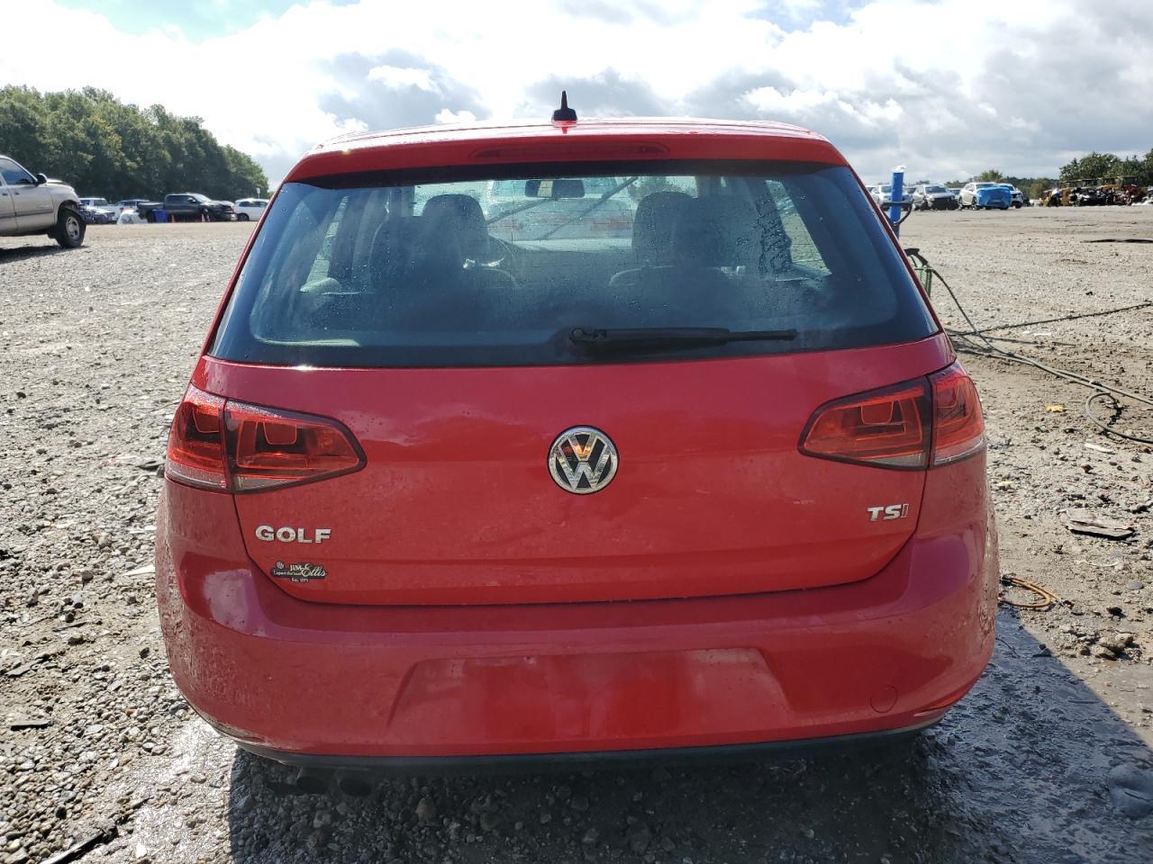 2015 Volkswagen Golf - Image 6