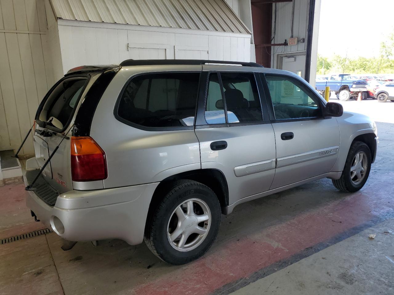 2005 GMC Envoy - Image 3