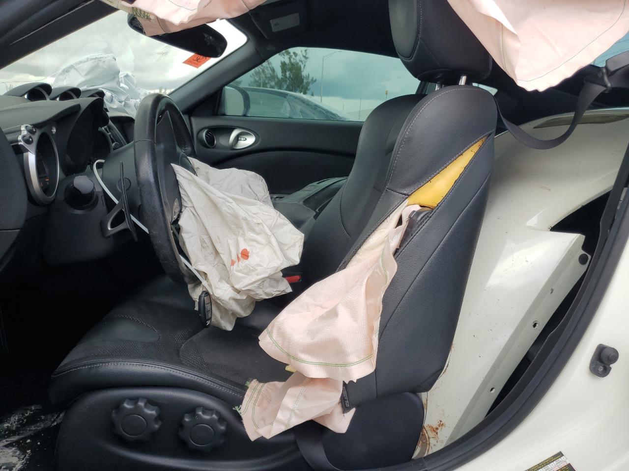 2019 Nissan 370Z Base - Image 7