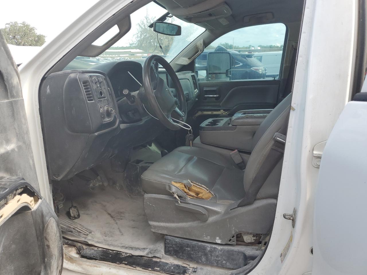 2018 Chevrolet Silverado K2500 Heavy Duty - Image 7