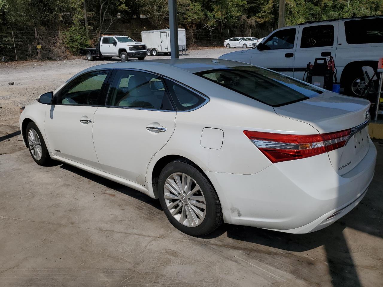 2014 Toyota Avalon Hybrid - Фото 2