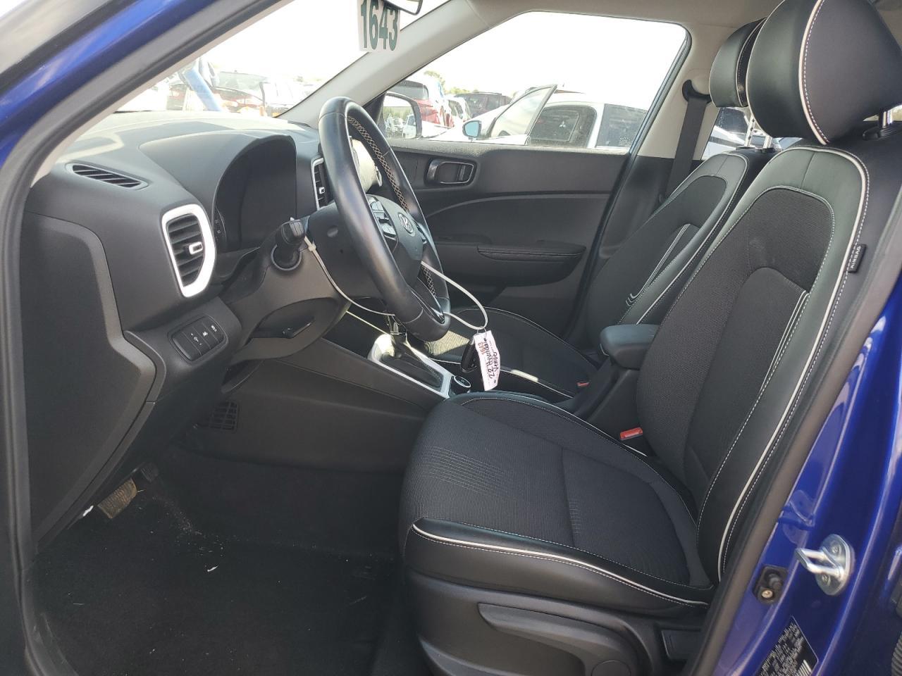 2022 Hyundai Venue Sel - Image 7