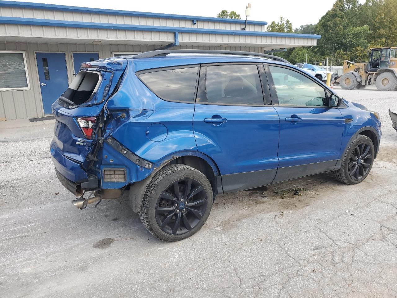 2019 Ford Escape Se - Фото 3