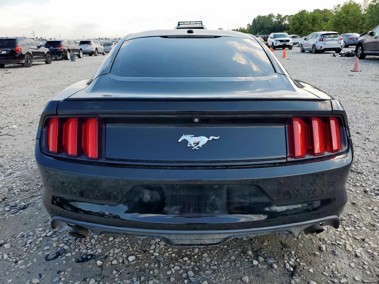 2015 Ford Mustang - Image 6