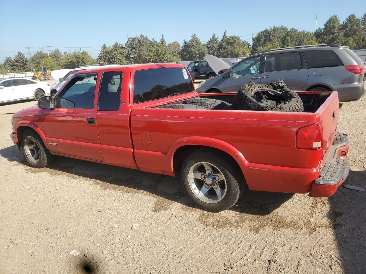 2003 Chevrolet S Truck S10 - Фото 2