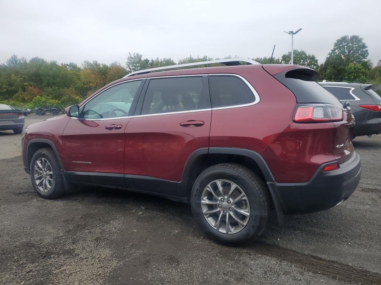 2019 Jeep Cherokee Latitude Plus - Фото 2