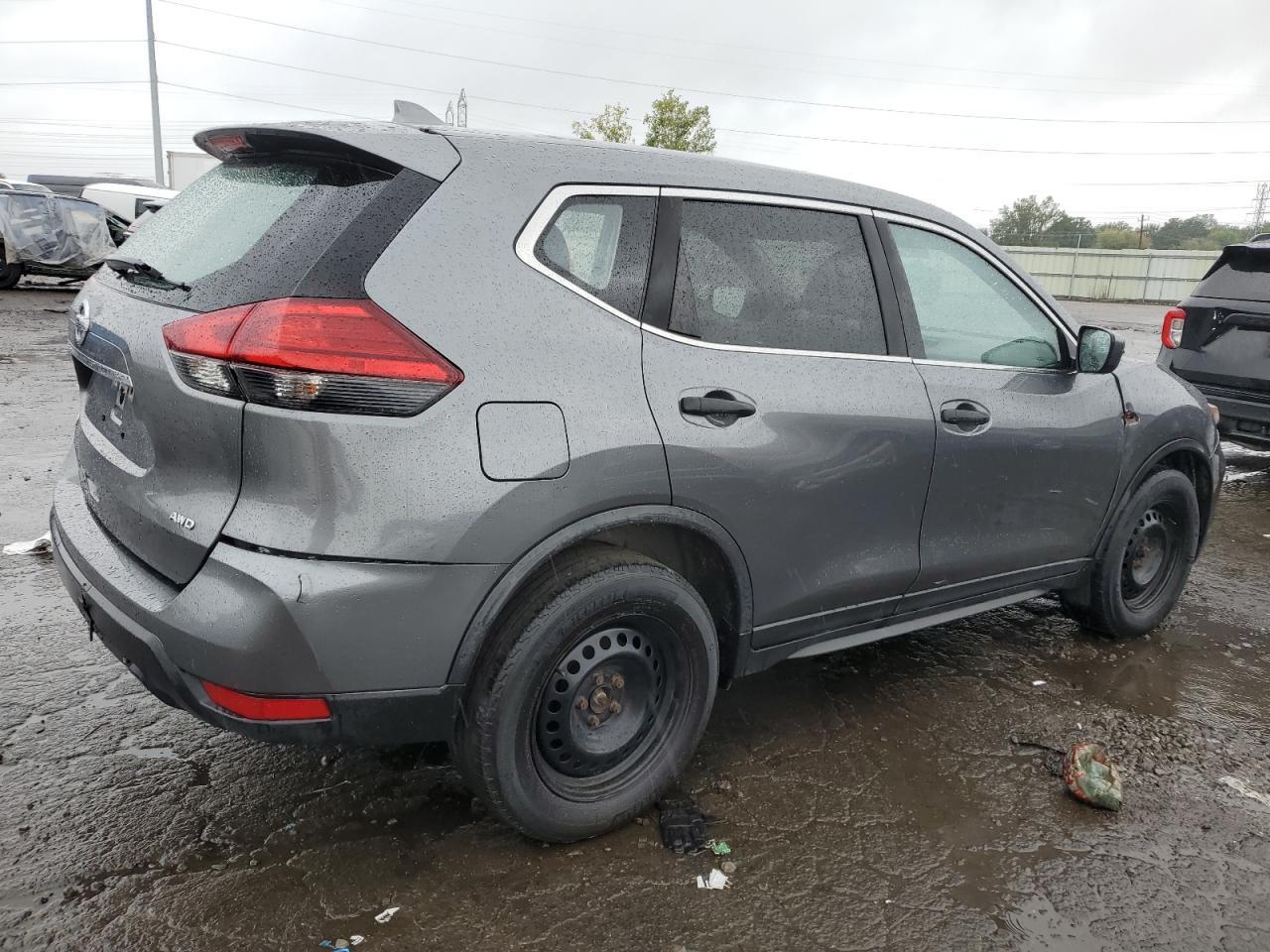 2017 Nissan Rogue S - Image 3
