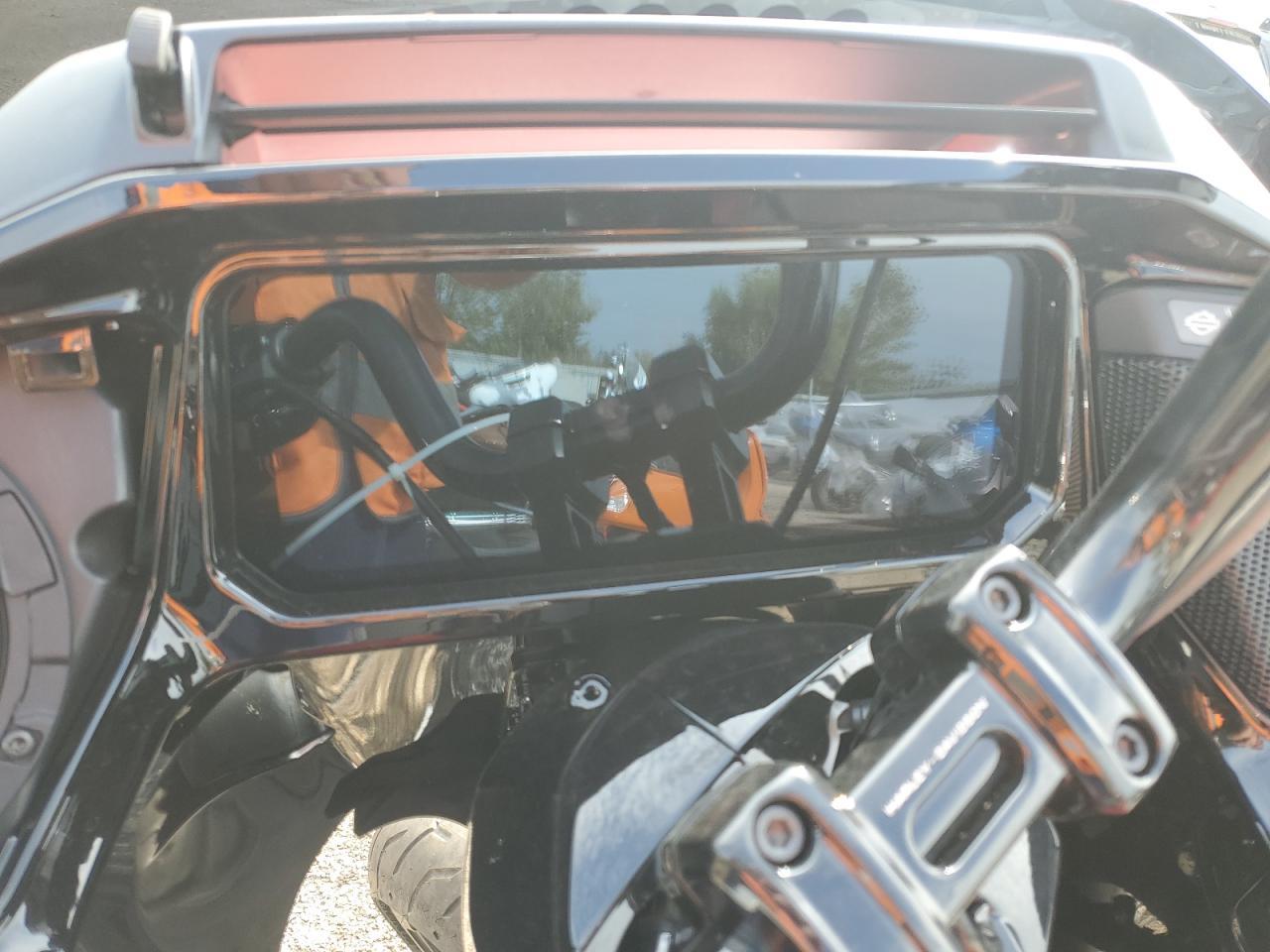 2025 Harley-Davidson Fltrxstse - Фото 7